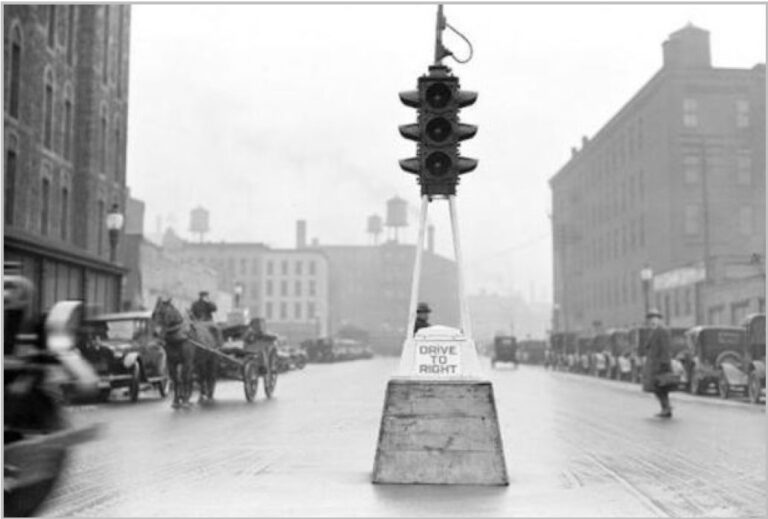 primersemaforo100anos