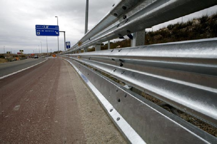 Barrera de seguridad vial