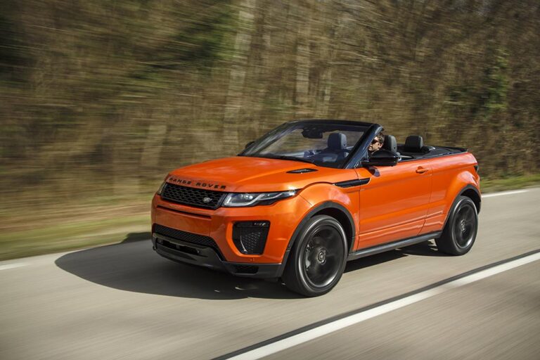 rangeroverevoqueconvertibletrialcrawlnaranja