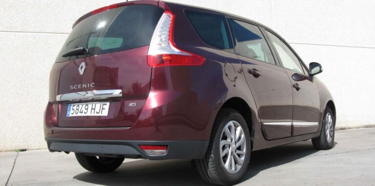 renault scenic trasera