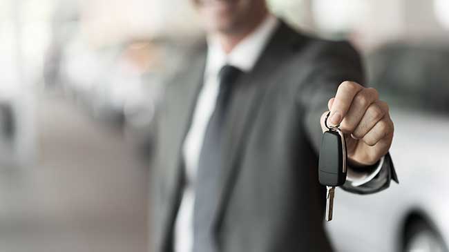 Uno de cada tres coches eléctricos matriculados en agosto, mediante renting 1 renting 5