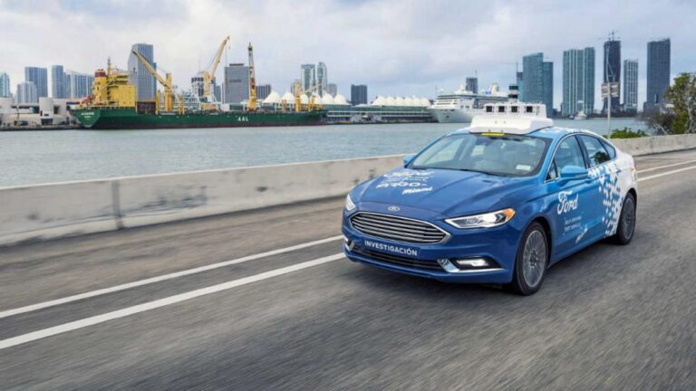 repartidor pizza autonomo ford2