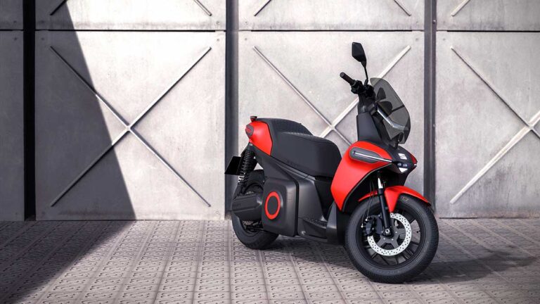 seat creates a business unit to promote urban mobility and presents its e scooter concept 03hq