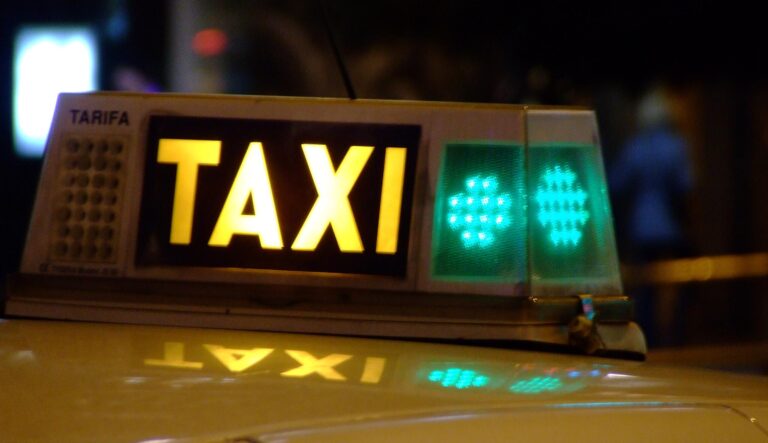 taxi danielburguiiguzkiza scaled 1