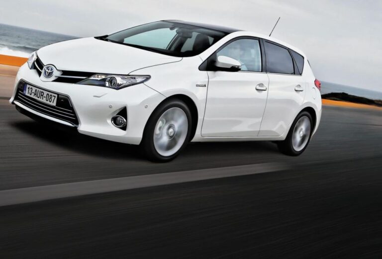 toyota auris hibrido 5g 1