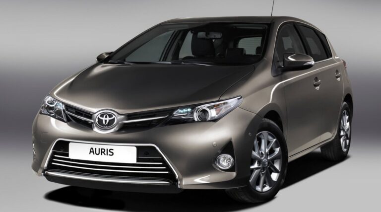 toyota auris2013010