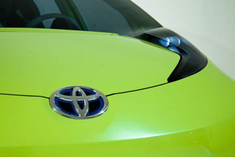 Sorpresa híbrida de Toyota para Detroit