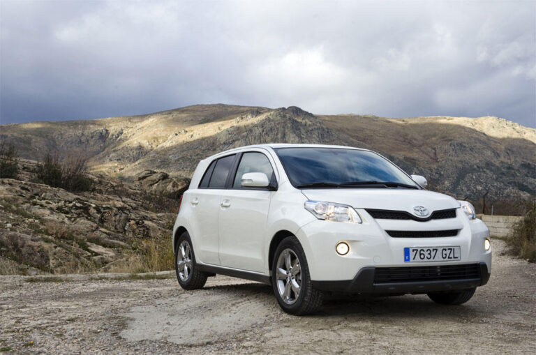 toyota urban cruiser 01