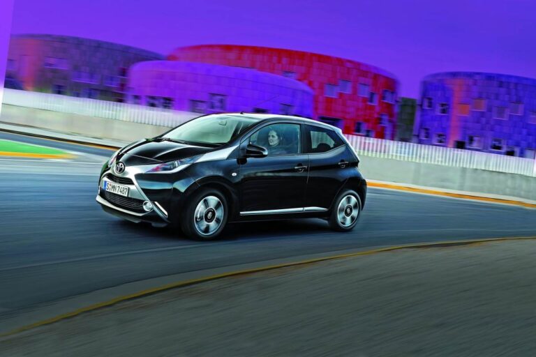 toyotaaygo16