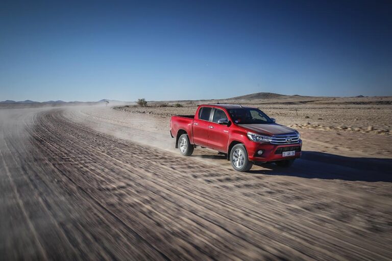 toyotahilux2.42016namibia