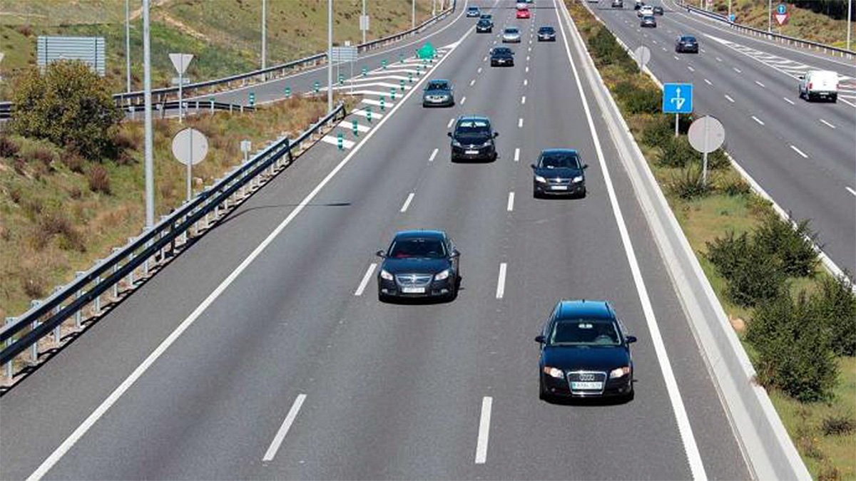 ¿En qué casos se puede viajar en coche entre provincias durante la desescalada? 1 traficocarretera 6