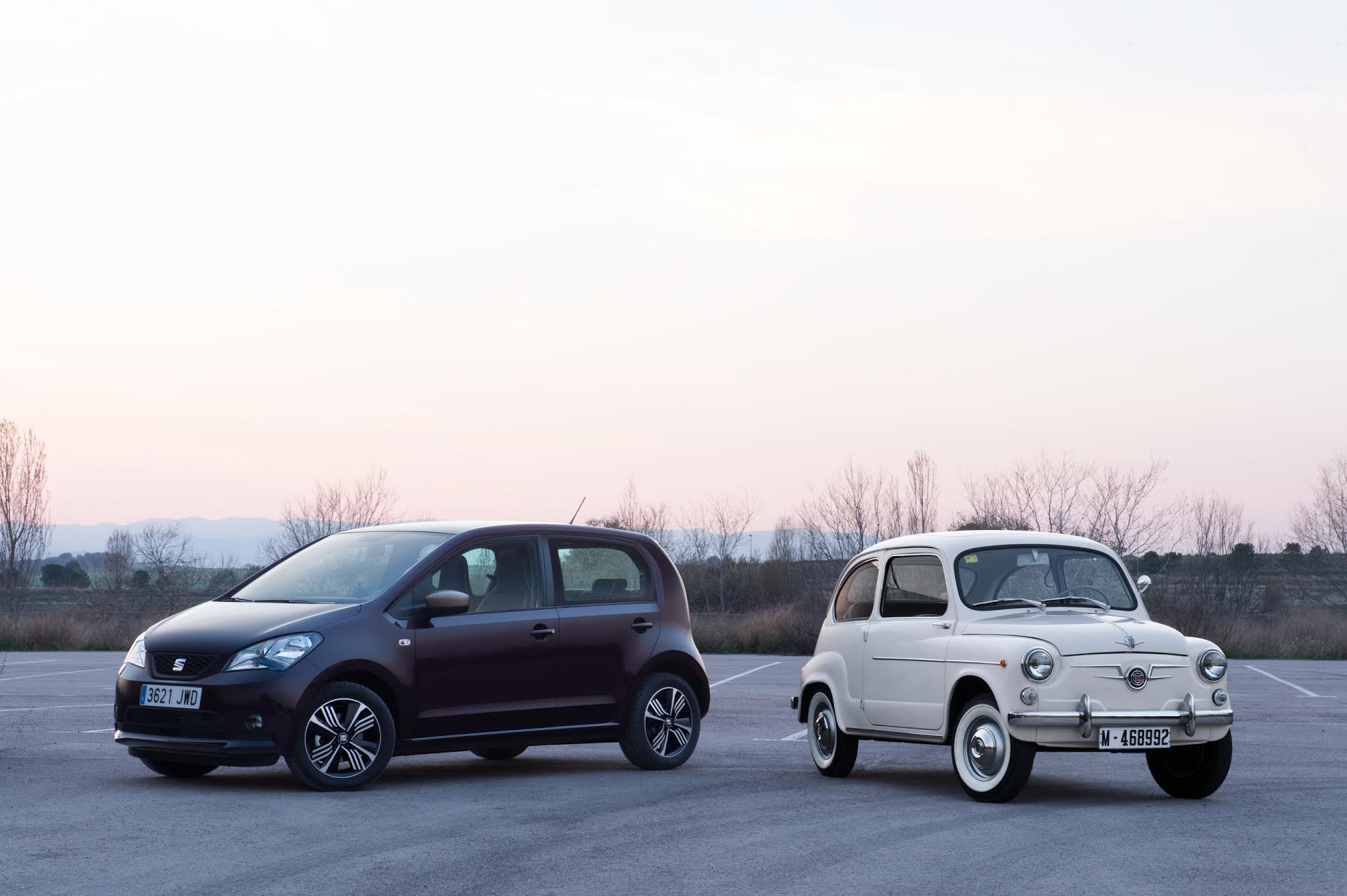 SEAT 600 vs SEAT Mii electric: evolución de la movilidad asequible en  España