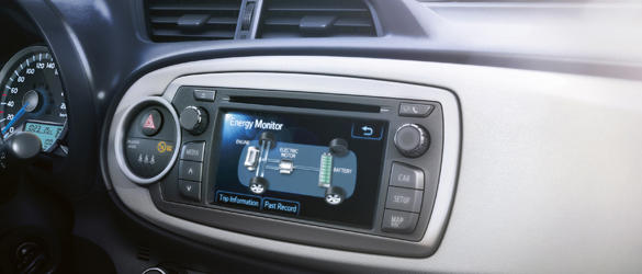 yaris_hybrid_int_02_dpl_20121