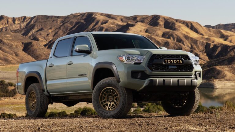 Toyota Tacoma Trail Edition frontal