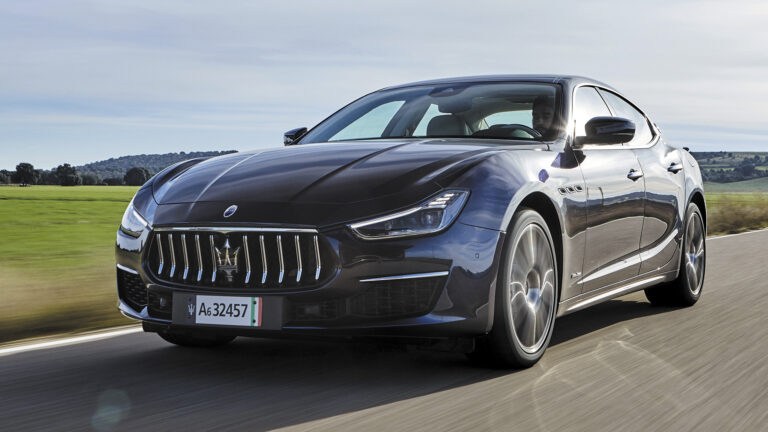 maserati ghibli Hybrid 8