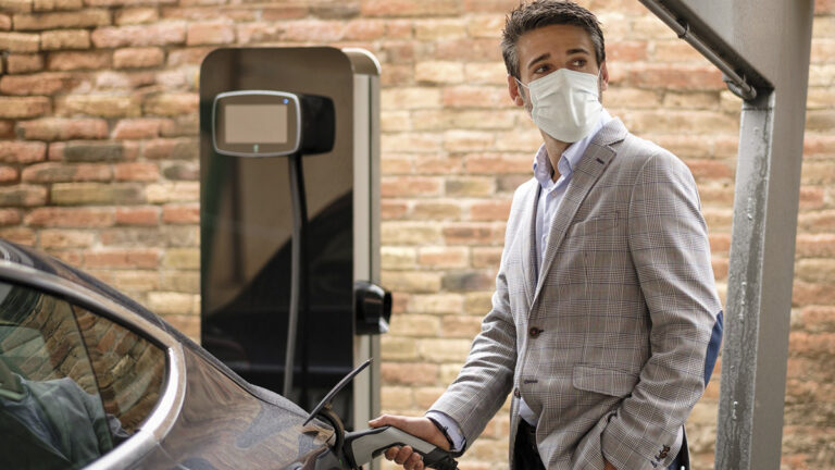 recargar coche electrico