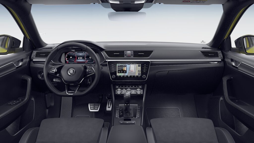 Skoda Superb 2021 interior