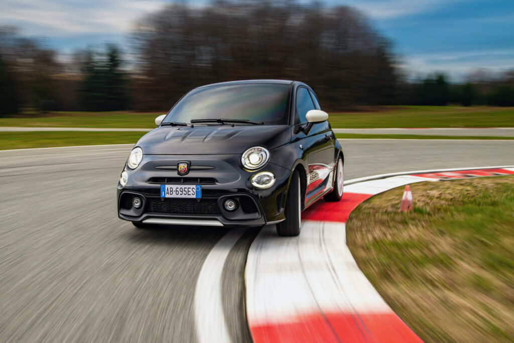 Nuevo Abarth 695 Esseesse Collectors Edition