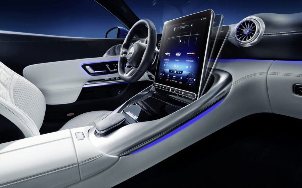 Mercedes-AMG SL interior