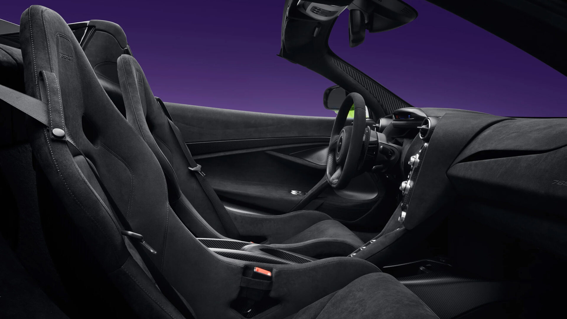 McLaren 765 LT Spider interior