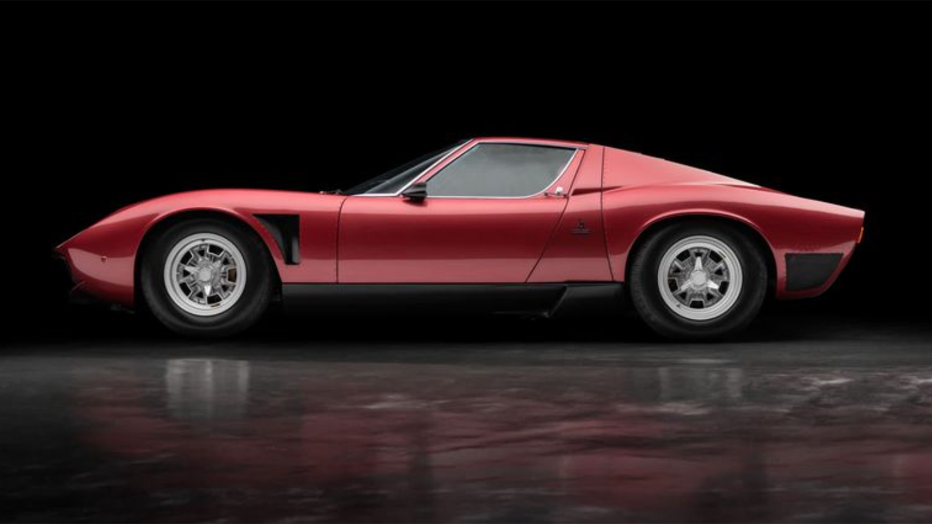 Lamborghini Miura SVJ perfil