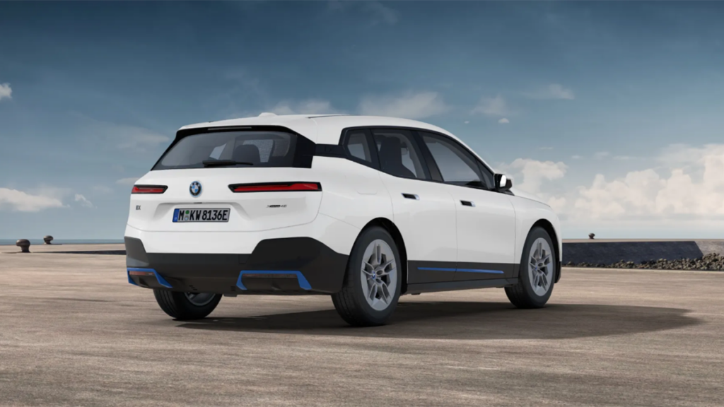 BMW ix trasera