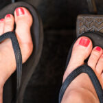 conducir chanclas