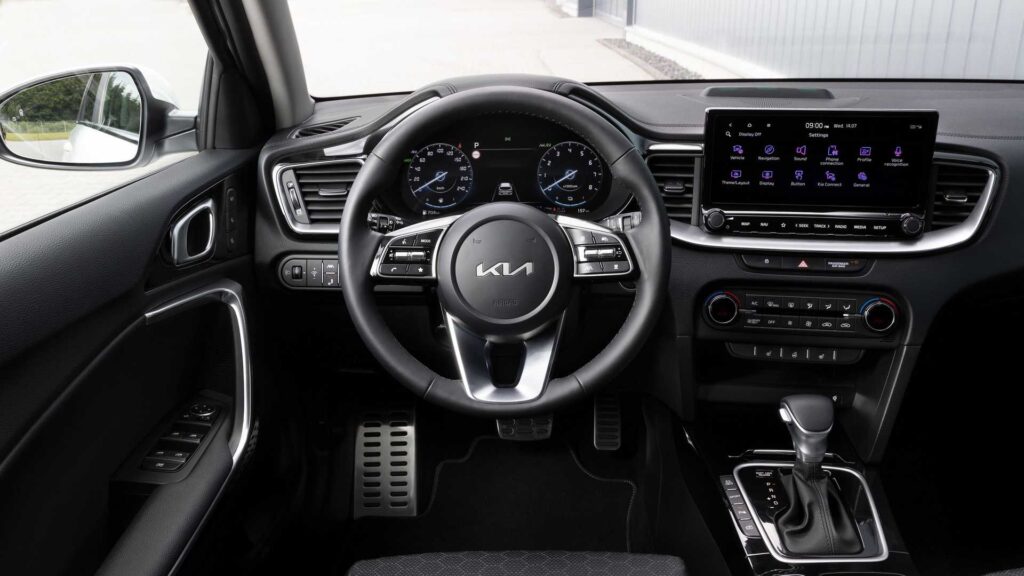 Kia Ceed restyling interior