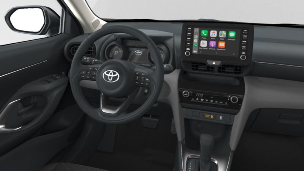 Toyota Yaris Cross Business