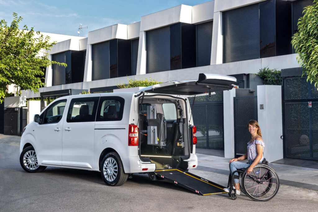 Así son los Toyota Proace y Proace City dedicados al transporte de personas con movilidad reducida