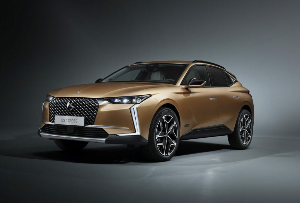 DS 4 Cross: la versión más campera aterriza en el mercado español