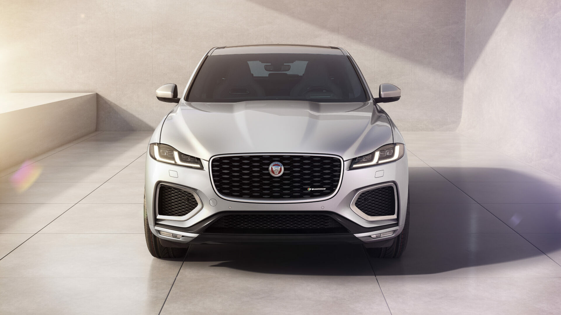 Jaguar F-PACE R-Dynamic Black