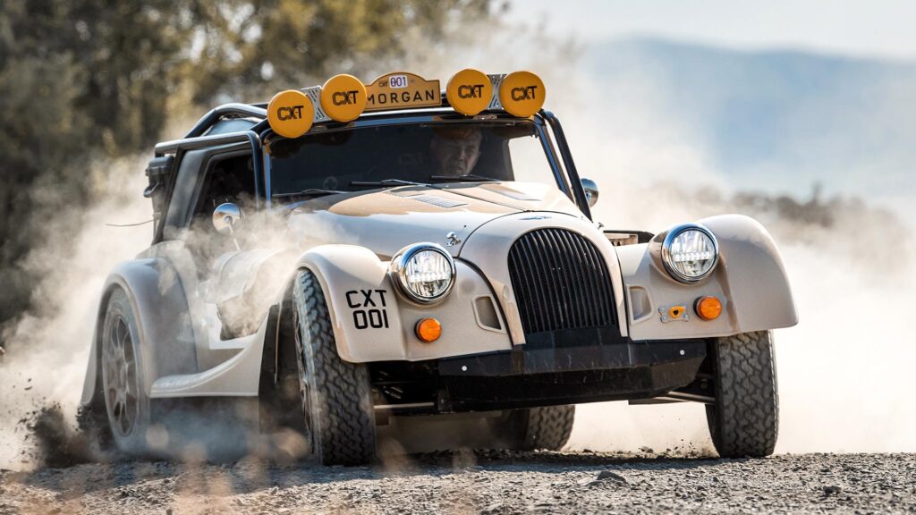 Morgan Plus Four CX-T acción