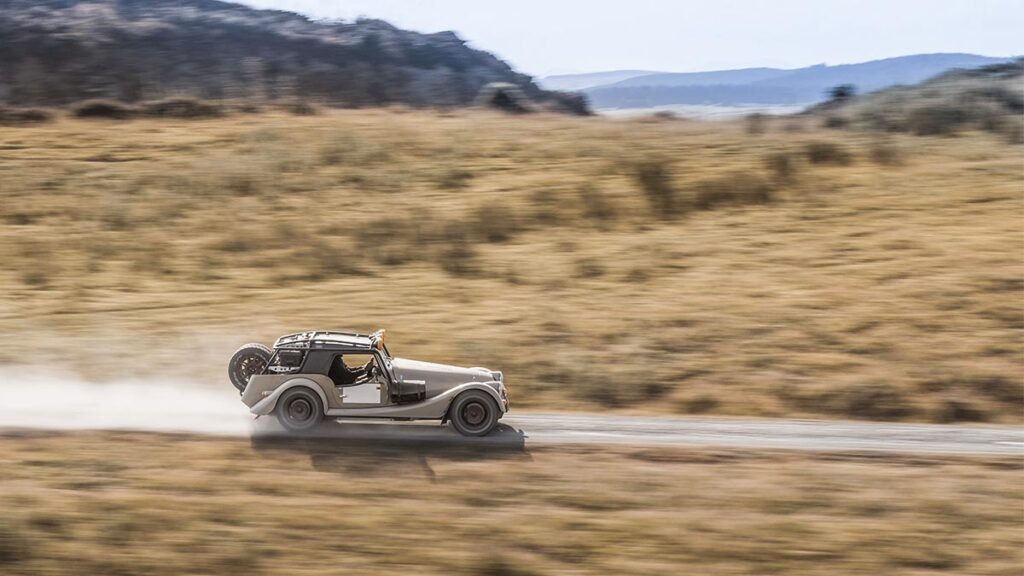 Morgan Plus Four CX-T lateral