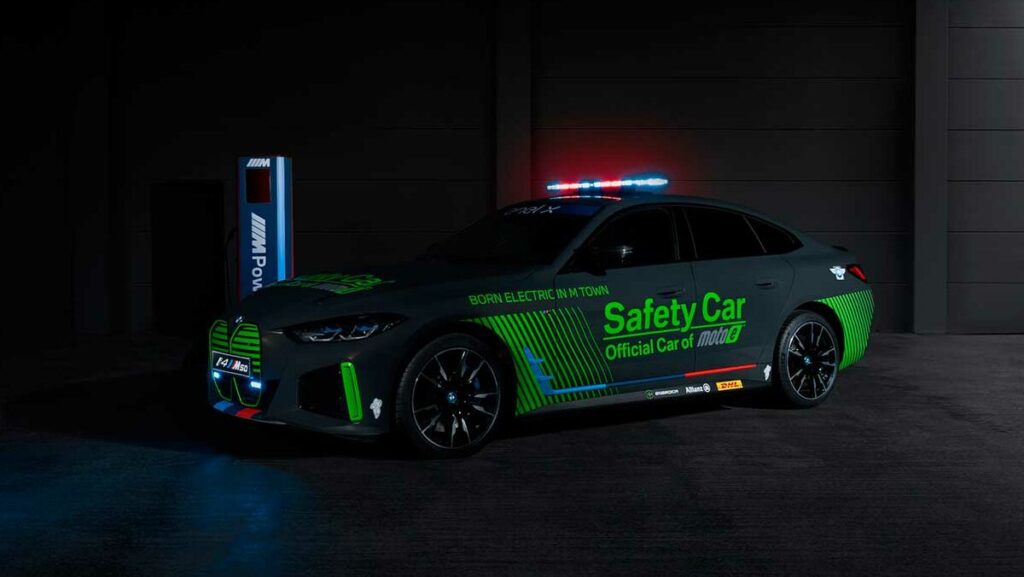 bmw-i4-m50-safety-car