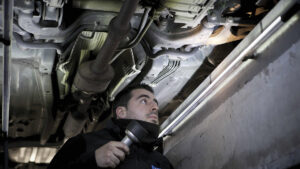 Revision vehiculo foso itv 1