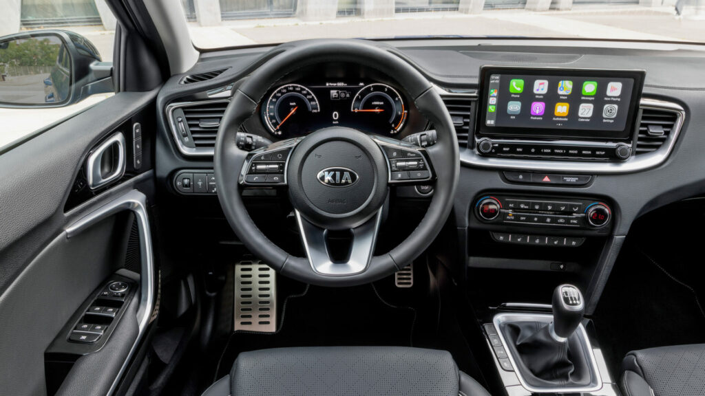 Kia XCeed 2021 interior