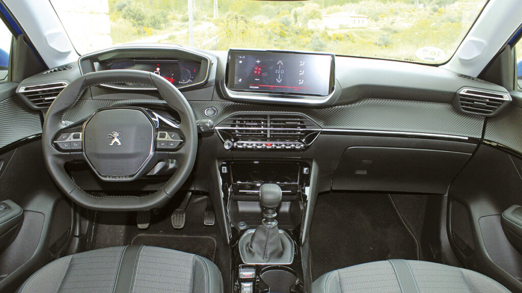 Peugeot 208 interior