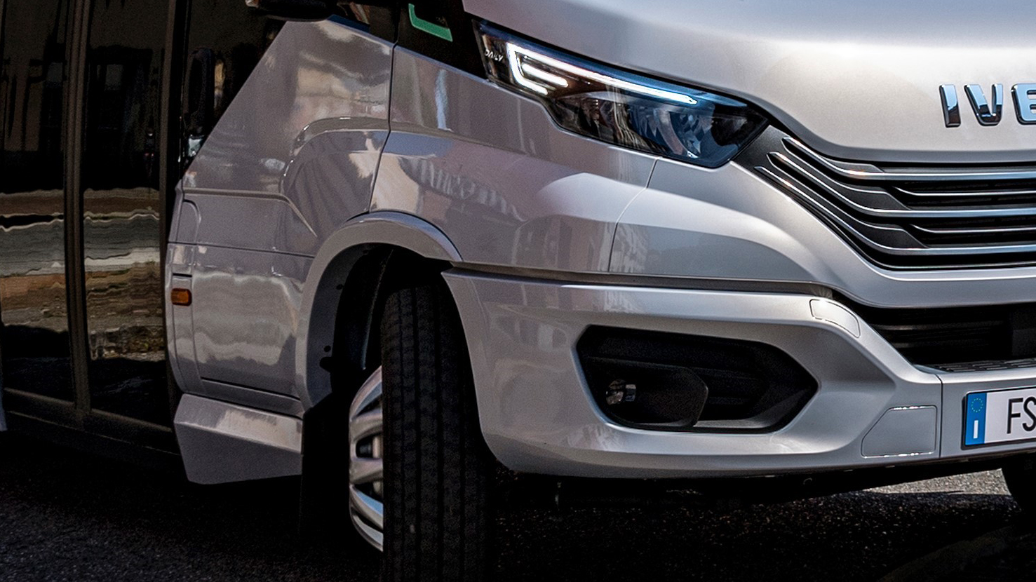 IVECO Daily Access CNG frontal