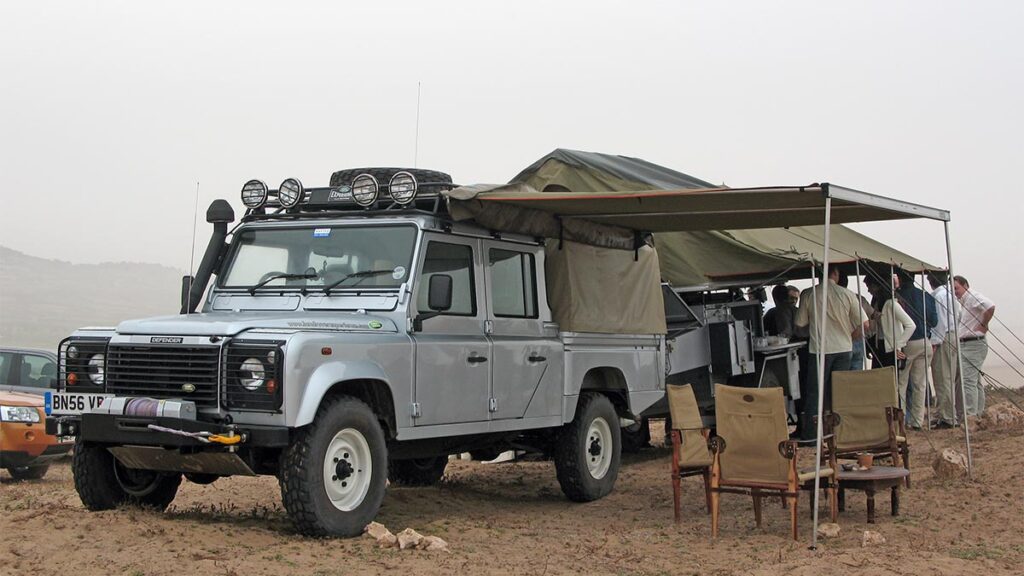 Land Rover Defender 130 cafetería móvil
