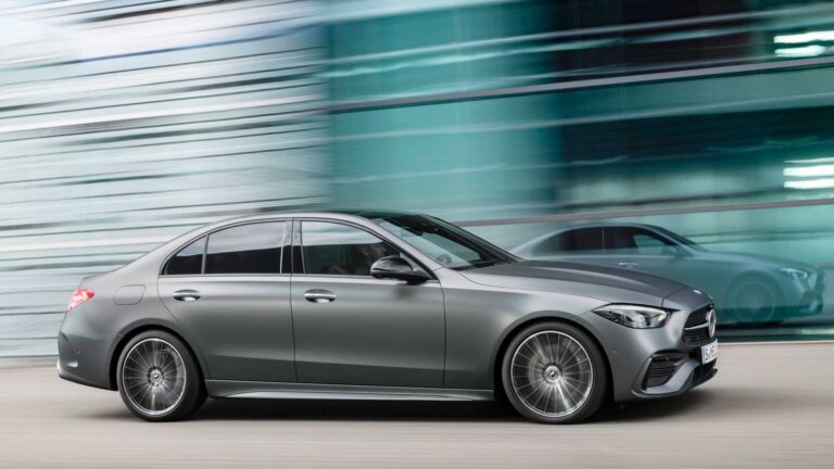 Mercedes Benz C Class 2022 1600 1