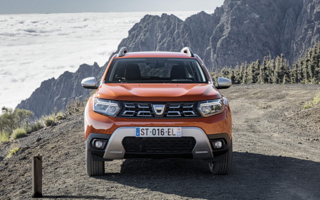 El nuevo Dacia Duster desembarca en España con ligeros retoques estéticos, más tecnología y una gama mecánica actualizada