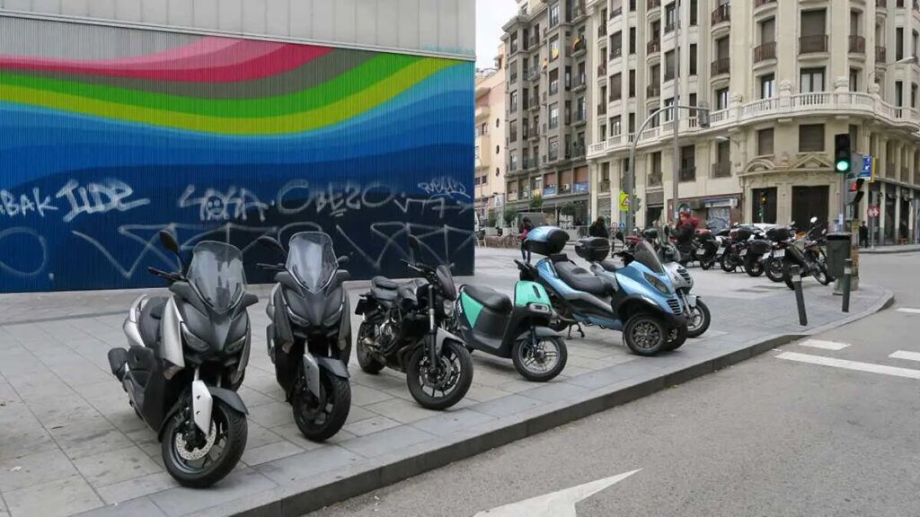 Motos aparcadas