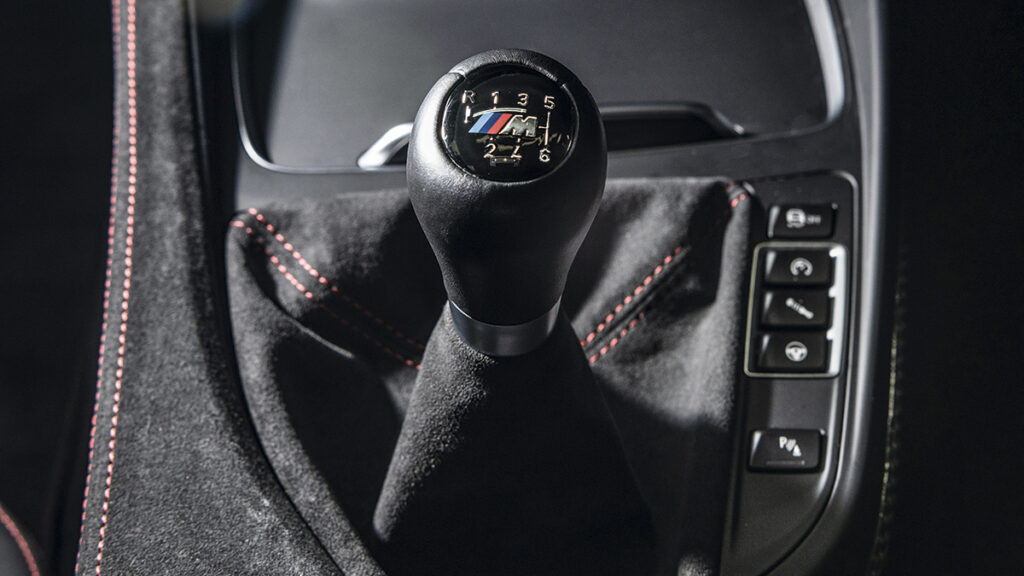 BMW M2 cambio manual