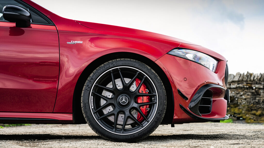 Mercedes-AMG a45 llanta