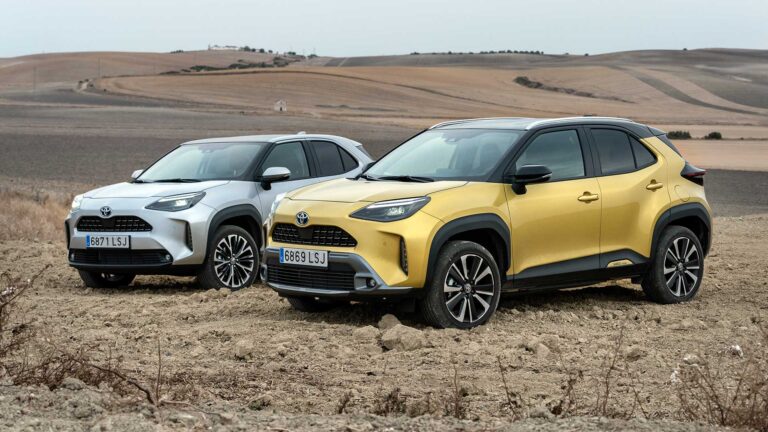 toyotayariscrosselectrichybrid presentacioacutensevilla caacutediz1