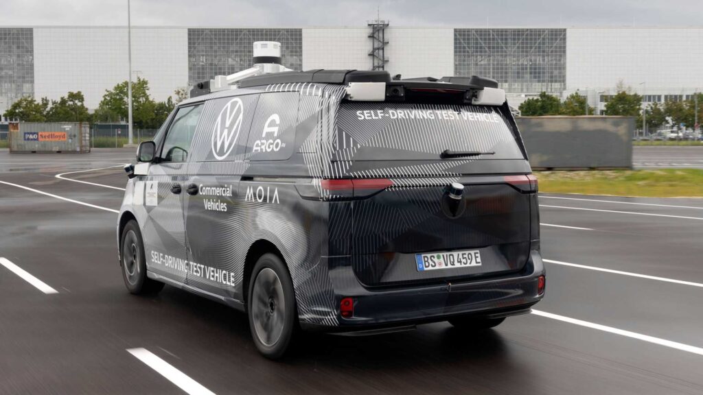 volkswagen-id-buzz-ad
