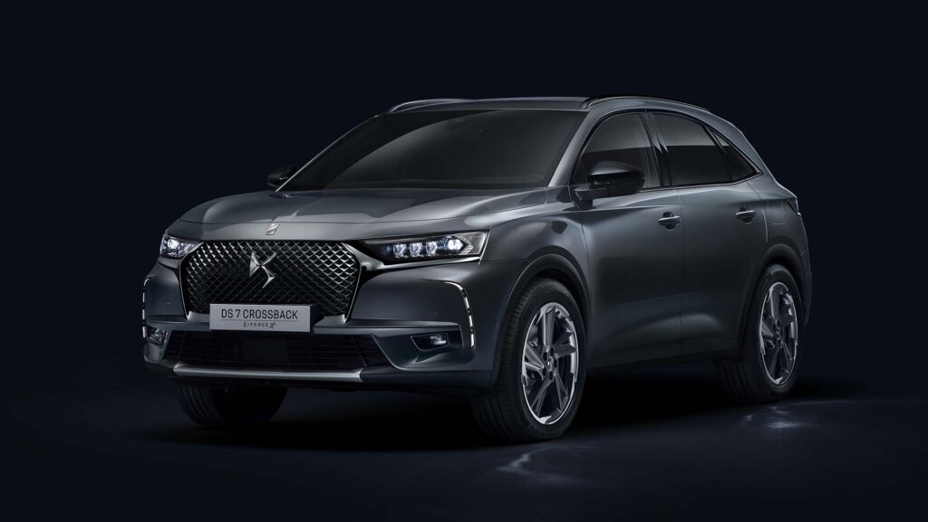 ds-7-crossback-ligne-noire