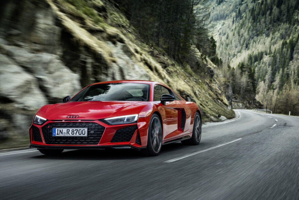 Audi R8 V10 Performance RWD: ahora con 570 CV, más tecnología y una nueva puesta a punto del apartado mecánico