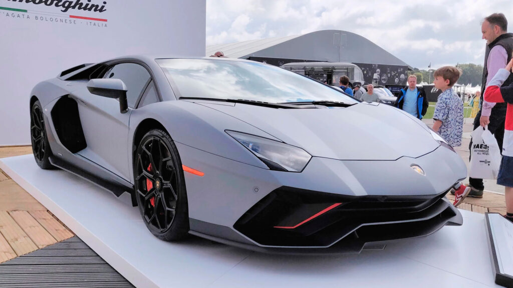 lamborghini-aventador-ultimae